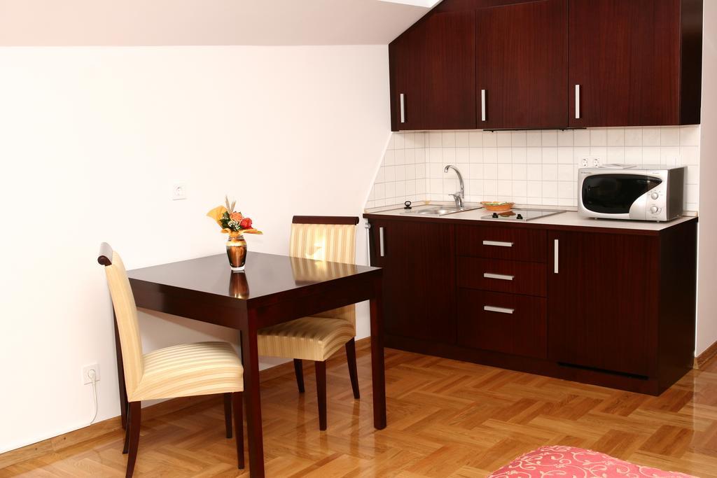 Apartmani Marbis Koprivnica Zimmer foto
