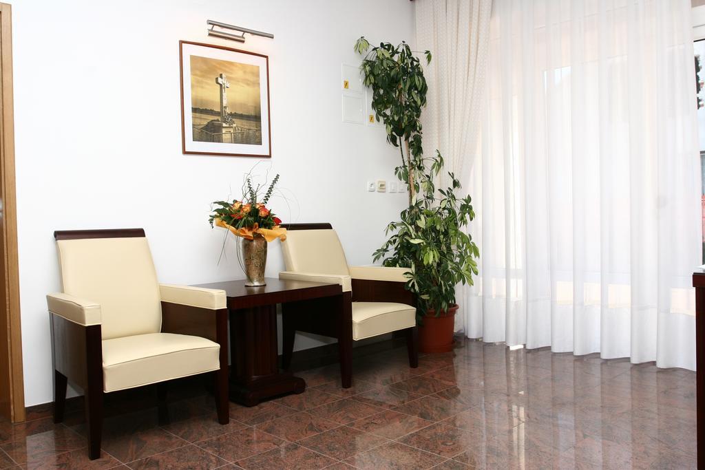 Apartmani Marbis Koprivnica Exterior foto